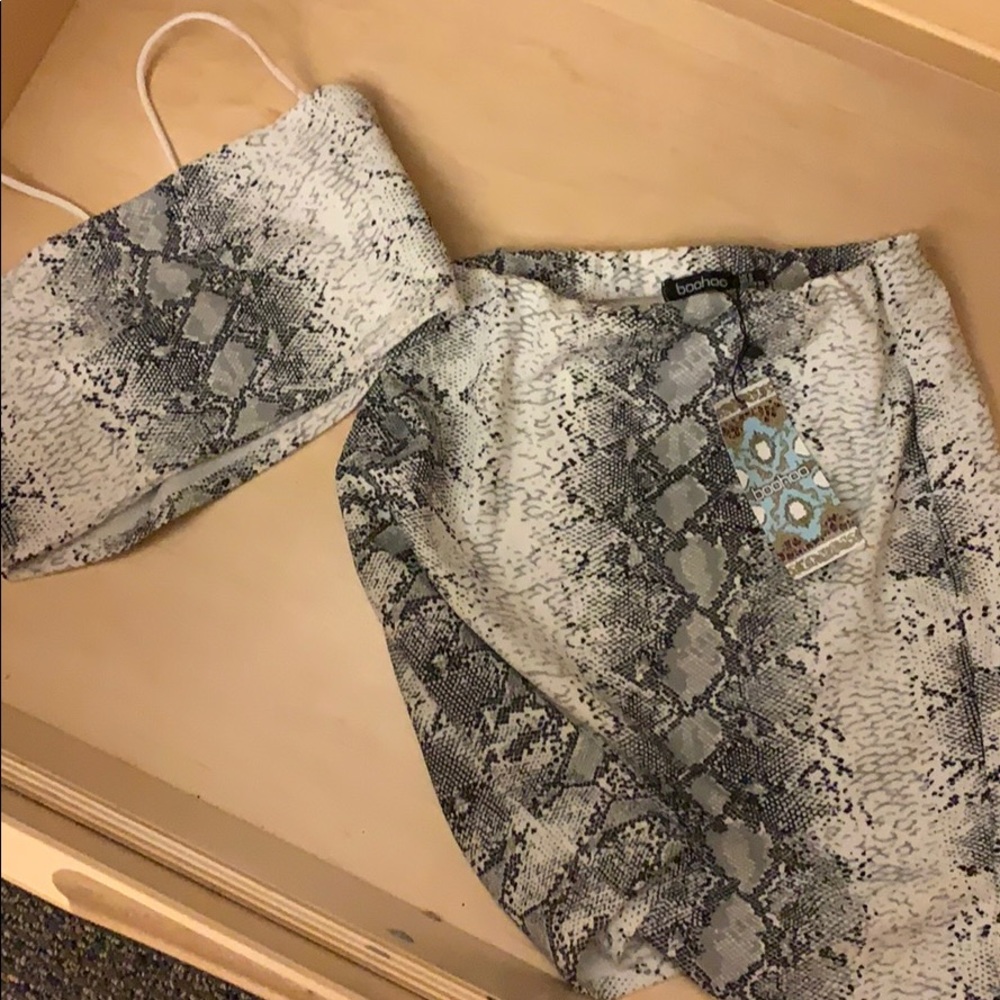 Boohoo skirt